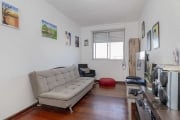 Apresentamos uma incrível oportunidade de adquirir seu novo lar em um dos bairros mais requisitados de Porto Alegre! Este charmoso apartamento residencial está à venda por um ótimo preço e está locali