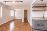 Apartamento com 3 dormitóriosl, Sala de estar e de jantar. &lt;BR&gt;Imóvel com piso em parquê sendo que na cozinha e banheiro piso em cerâmica. Excelente localização, próximo a praça da Encol, no cor