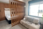 Apartamento | JK | 28,70m2 | Bairro Azenha&lt;BR&gt;&lt;BR&gt;Descubra o seu novo lar no Edifício Rio Verde, localizado na Rua Doutor Ramiro d'Ávila, 120, Azenha! Este aconchegante apartamento JK, com