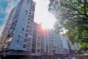 Localizado no charmoso Centro Histórico de Porto Alegre, este encantador apartamento desocupado e reformado está à venda, preparado para você que busca praticidade e conforto. Situado na Avenida João 