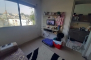 Apartamento 1 dormitório de frente ensolarado!  &lt;BR&gt;Ótimo apartamento 1 dormitório suite,  de frente,  vista perene ,  2 curtos  lances de escada.  Living 2 ambientes, cozinha , área de serviço,