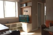 Excelente apartamento de 2 dormitórios, com cozinha montada , living em 2 ambientes, sala de estar e jantar integradas com armários, área de serviço, banheiro com box de vidro, lavabo e  dependência d