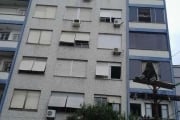 Excelente apartamento tipo Kitnet, na Cidade Baixa, com dormitório sala, cozinha e banheiro social.,bem arejado e ensolarado. Aceita FGTS e Financiamento. Localizado na José do Patrocínio, prédio com 