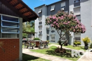 Apartamento no bairro São Sebastião, de frente, sol da manhã, 02 dormitórios, com 52,00 m² de área privativa, sala para dois ambientes, cozinha, banheiro e área de serviço reformados. Cozinha com espe