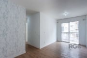 Vendo apartamento 3 dormitórios sendo 1 suíte, living para dois ambientes com sacada, cozinha americana, área de serviço, banheiro auxiliar, 67m. Excelente localização na zona sul em andar alto com in