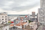 Charme e Conforto no Coração do Centro de Porto Alegre! &lt;BR&gt;&lt;BR&gt;Se você busca um apartamento espaçoso, aconchegante e com um toque especial, este apartamento é para você! &lt;BR&gt;&lt;BR&