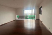 Apto amplo e bem localizado, c/ 146m², 3 dorms (1suite), living c/ terraço, 2 vagas + deposito.