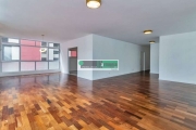 Apto dos Sonhos, c/ 267m², 3 Suítes, 2 Vagas. Completamente Reformado. Px. Av. Paulista.