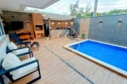 Recreio/Private - Casa Triplex à Venda Reformada com Piscina e Varanda Gourmet - 5 Quartos, 4 Suítes - RJ