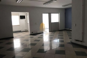 CAMPO BELO, CASA DE 360M², 4 DORMITÓRIOS SENDO 2 SUÍTES, 6 BANHEIROS E 6 VAGAS À VENDA.