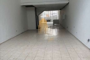 Galpão Comercial - Bom Retiro de 300m² com 4 banheiros, térreo, subsolo, mezanino e quintal