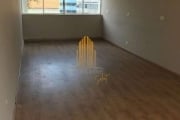 Condo. Das Bandeiras. Conjunto Comercial com 35m²,  2 Salas, Banheiro e Copa. No bairro - Pinheiros.