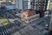 Casa comercial para alugar na Avenida Visconde de Guarapuava, 2744, Centro, Curitiba