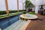 Residencial 2 - Casa com 500m², 4 Suítes, 8 Vagas, Churrasqueira, Piscina e Hidromassagem em Barueri/SP! Contato: Suit (11) 94584-8250