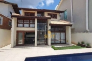 Residencial  3 - Casa com 300m², 3 Suítes, 3 Vagas, Planejados e Piscina em Santana de Parnaíba/SP! Contato: Suit (11) 94584-8250