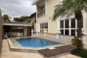 Alphaville 0 - Casa com 582m², 4 Suítes, 9 Vagas, Piscina, Espaço Gourmet Em Barueri/SP! Contato: Suit (11) 94584-8250