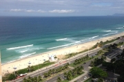 Linda cobertura a venda Praia da Barra posto 5.