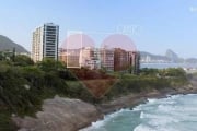 Apartamento Studio a venda na Praia Canto Rio Arpoador.