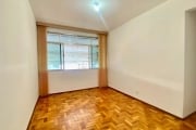 Apartamento de 3 quartos e 2 banheiros.