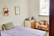 Apartamento de  2 quartos e 1 banheiro.