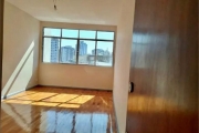 Apartamento 2 banheiros e 1 garagem.