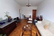 Apartamento de 3 quartos e 1 banheiro.