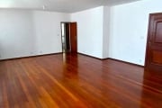 Apartamento de 4 quartos e 1 suíte.