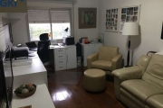 APARTAMENTO 210m2 À VENDA COM EXCELENTES CONDIÇÕES EM ÁREA NOBRE.