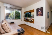 Apartamento 3 dormitórios, 1 vaga de garagem, no bairro Cristal, Porto Alegre/RS      &lt;BR&gt;  &lt;BR&gt; &lt;BR&gt;Amplo apartamento, bem iluminado, de esquina. Vista para Av Capivari e para Av Ta