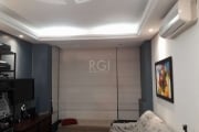 Apartamento de 3 dormitórios no Centro Histórico, próximo ao gasômetro.&lt;BR&gt;Impecável apartamento de 3 dormitórios finamente decorado, totalmente reformado com&lt;BR&gt;armários na cozinha em MDF