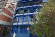 Apartamento térreo de 3 quartos à venda no bairro Floresta, Porto Alegre. Desocupado e pronto para morar, este imóvel de frente conta com 83,22m² de área privativa e 100,92m² de área total. O apartame