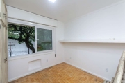 Imperdível!&lt;BR&gt;&lt;BR&gt;Excelente Apartamento à Venda no Coração do Bairro Auxiliadora!&lt;BR&gt;&lt;BR&gt;Destaques do Imóvel:&lt;BR&gt;&lt;BR&gt;2 Amplos Dormitórios: Conforto e espaço para t