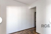 Apartamento em Porto Alegre, no bairro Santo Antônio, à venda.