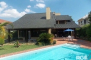 CASA EM CONDOMÍNIO DE ALTO PADRÃO