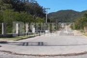 Terreno à venda bairro Saco Grande em Florianópolis