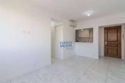 Apartamento com 2 dormitórios, reformado, no Campo Belo