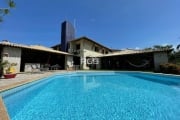 Casa 5/4 (3 suítes) Piscina e Campo Privativo em Vilas do Atlântico R$ 1.600.000,00