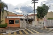 Casa de Condomínio à Venda em Campinas-SP na Vila Maria Eugênia: 3 Quartos, 1 Suíte, 2 Salas, 2 Banheiros, 1 Vaga, 66m².