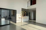 Casa à venda com 208 m², e 3 suítes, no condomínio Mont' Alcino, em Valinhos/SP.