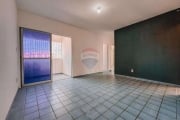 Apartamento com 3 Quartos e 2 banheiros à Venda, 70 m²