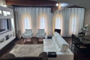 Casa com 250 m² Estilo Colonial 4 Dormitorios sendo 1 Suite e 4 Vagas