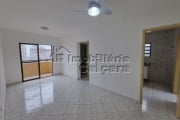 Apartamento com 01 dormitório, á 100 metros da praia no Caiçara!!!