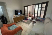 Apartamento com 2 dormitórios e 2 banheiros no 2 andar na quadra da praia à venda, 74 m² por R$ 350.000 - José Menino - Santos/SP