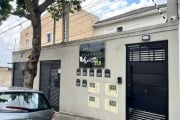 LINDA CASA EM CONDOMÍNIO FECHADO DISPONÍVEL PARA LOCAÇÃO NA VILA ISOLINA MAZZEI.