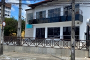 Vende excelente ponto comercial  esquina  com ótima estalações .