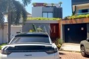 Casa com 4 suítes, piscina, lago, projeto contemporaneo à venda no Condomínio Riviera Del Sol