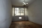 Apartamento 02 quartos, com vaga, no Centro de Niterói