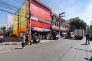 Aconchegante loja de rua para venda, 479m²