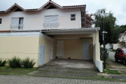 Casa 03 dormitórios condomínio fechado - Granja Viana