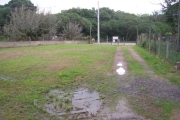 Excelente terreno, com 10m de frente, 34m nos fundos, nas laterais tem 64m em ambos os lados.